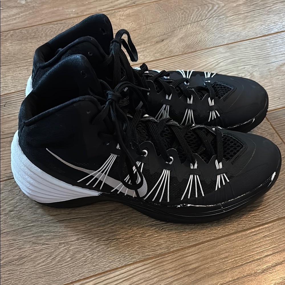 Nike Hyperdunk 2013 584433-001 Black White Basketball Shoes Size 10 Sneakers